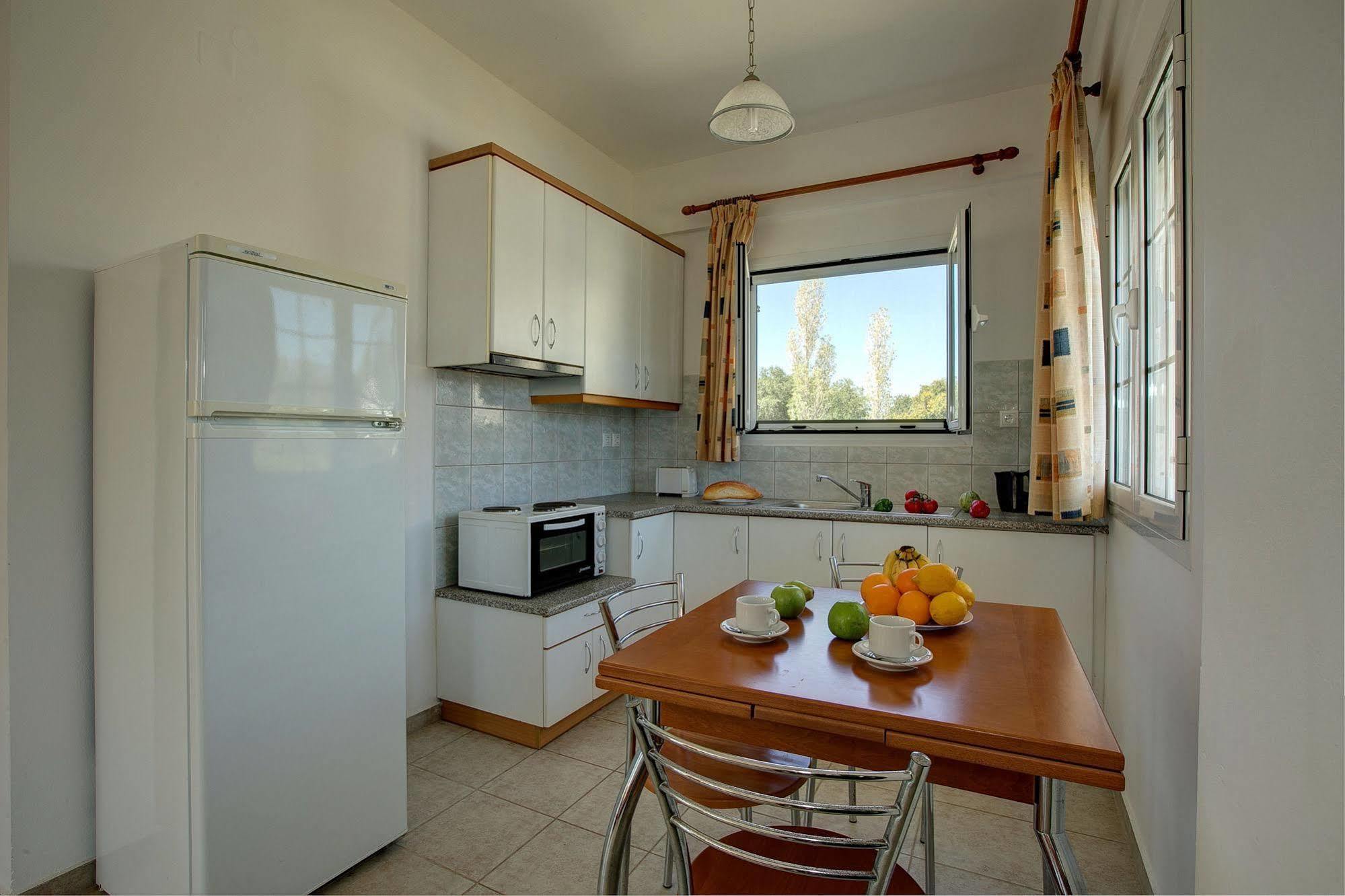 Liakas Village Apartment